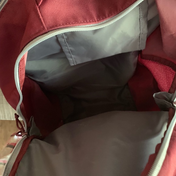 Reebok back pack - Picture 3 of 5